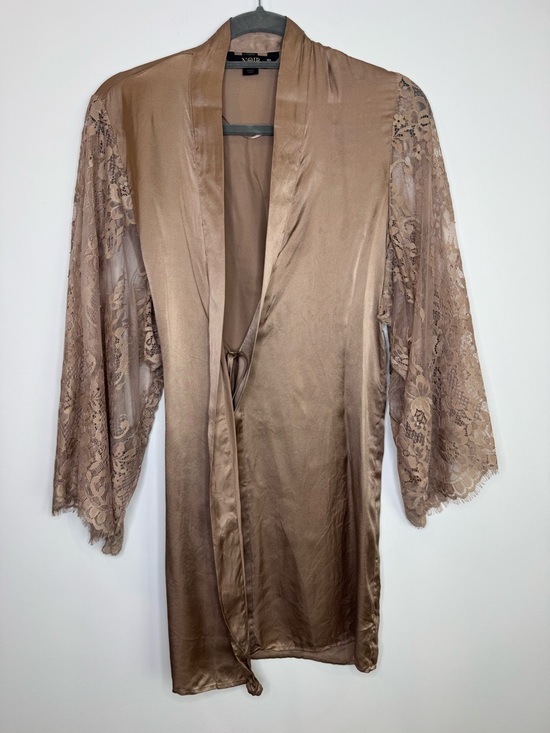 Hunkemoller Other - Hunkemöller Noir collection Taupe Lace-Sleeve Satin Robe Kimono Silk